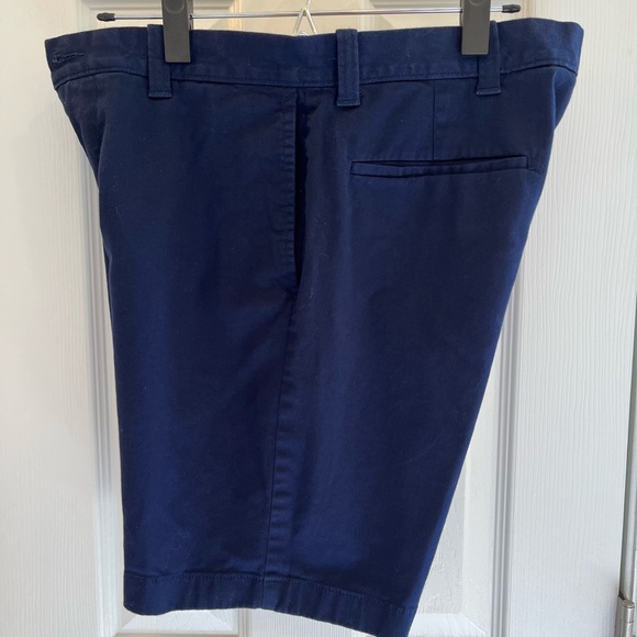 J.Crew Factory Men’s 9 Inch Chino shorts waist 33 Navy Blue Like New Condition - Picture 2 of 6